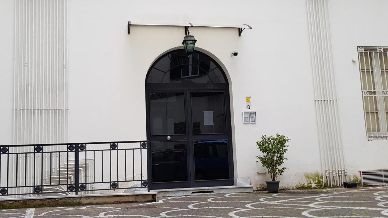 La Preziosa Apartment Duomo Naples Exterior photo