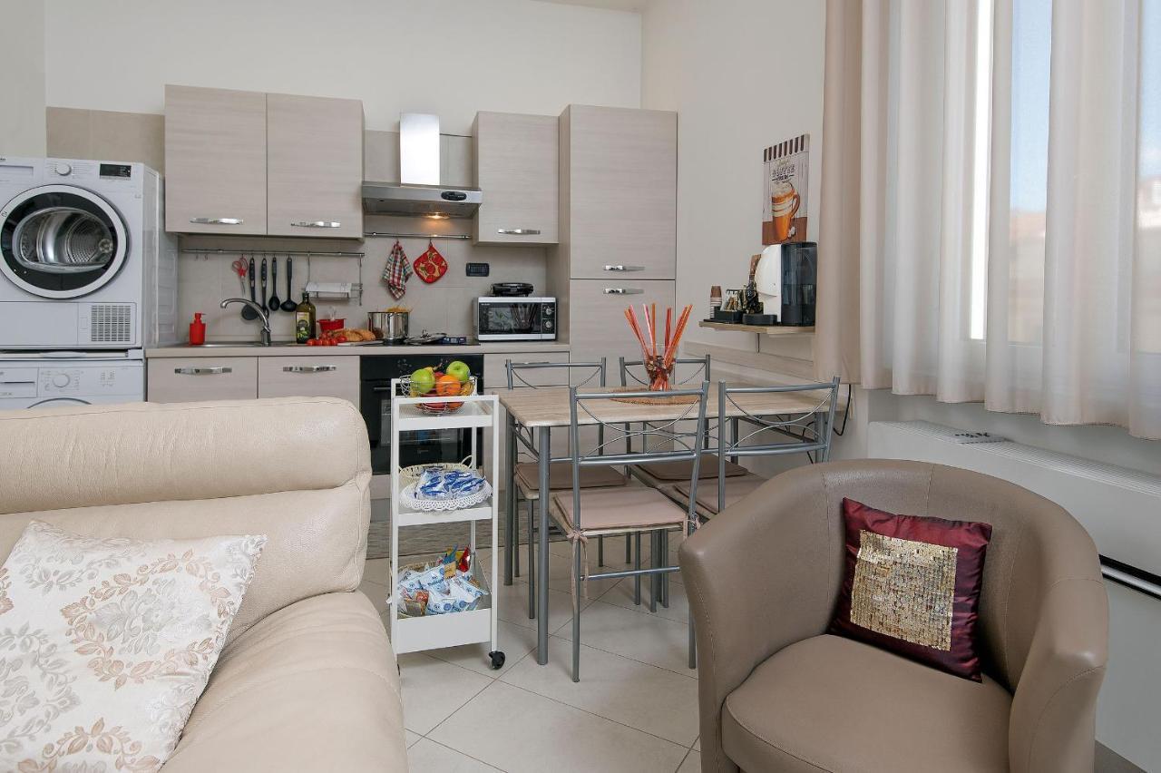La Preziosa Apartment Duomo Naples Exterior photo